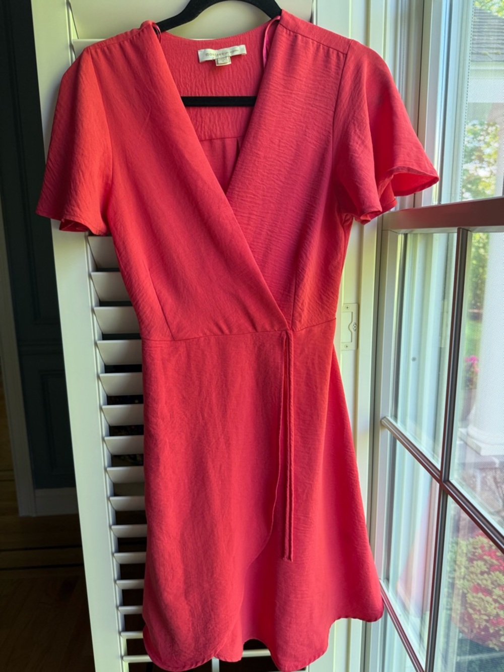 Monteau Women’s Coral Wrap-Style Mini Dress size Small Excellent condition